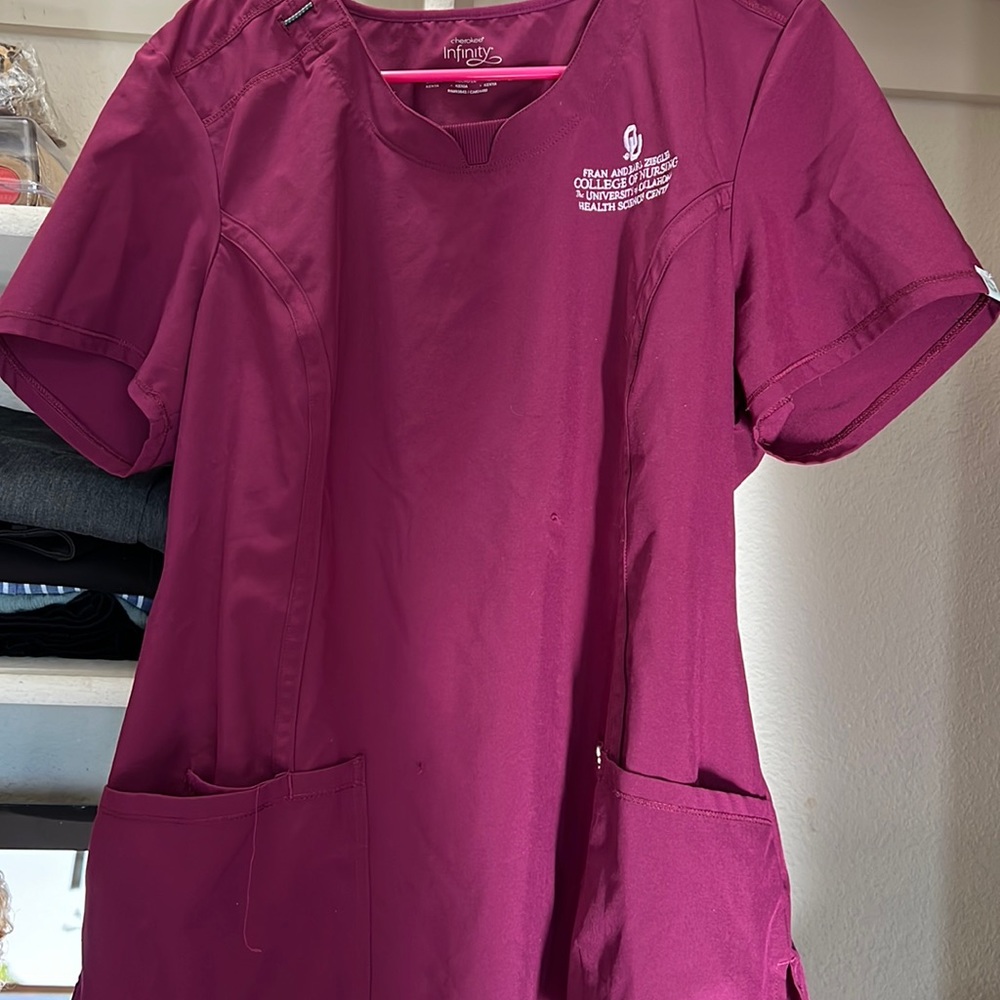 Scrub top